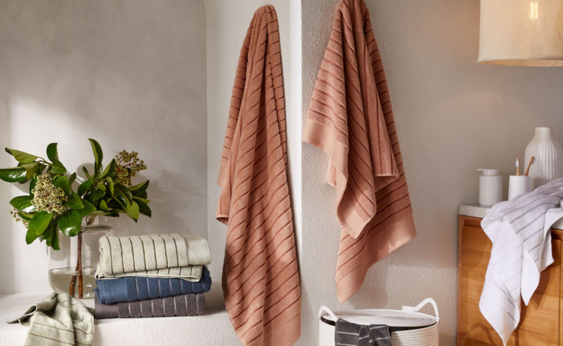 7 plush bath towels to add a touch of luxury to your bath or shower routine